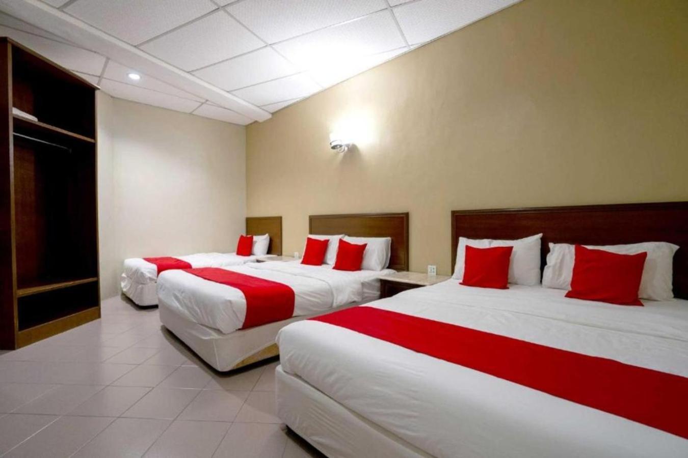 De Clinique Hotel Kampong Pasir Bogak Ngoại thất bức ảnh